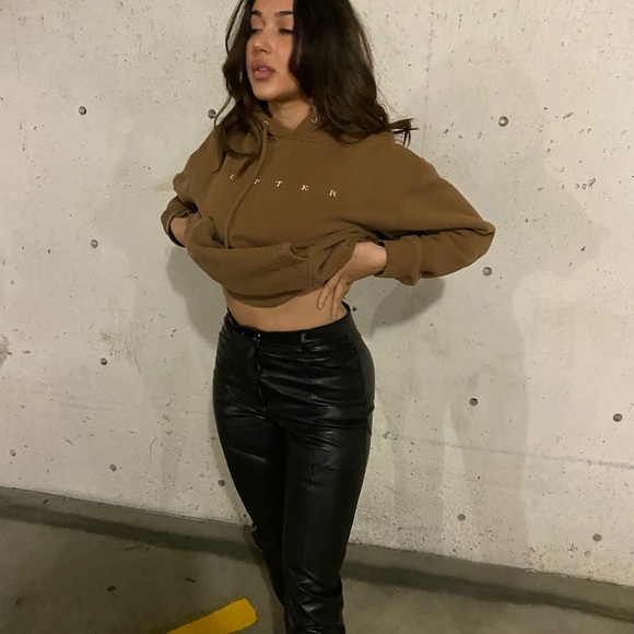 Meet your Posher, Gabriela - Picture 5 of 5